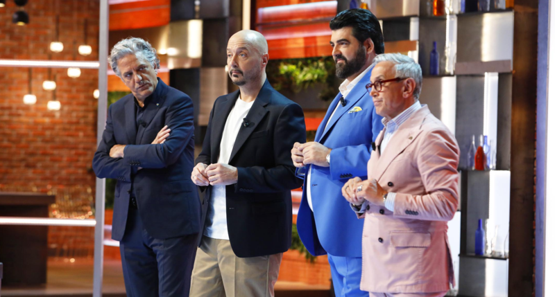 Le Pagelle Di Masterchef Si Festeggiano Puntate Con Massari E