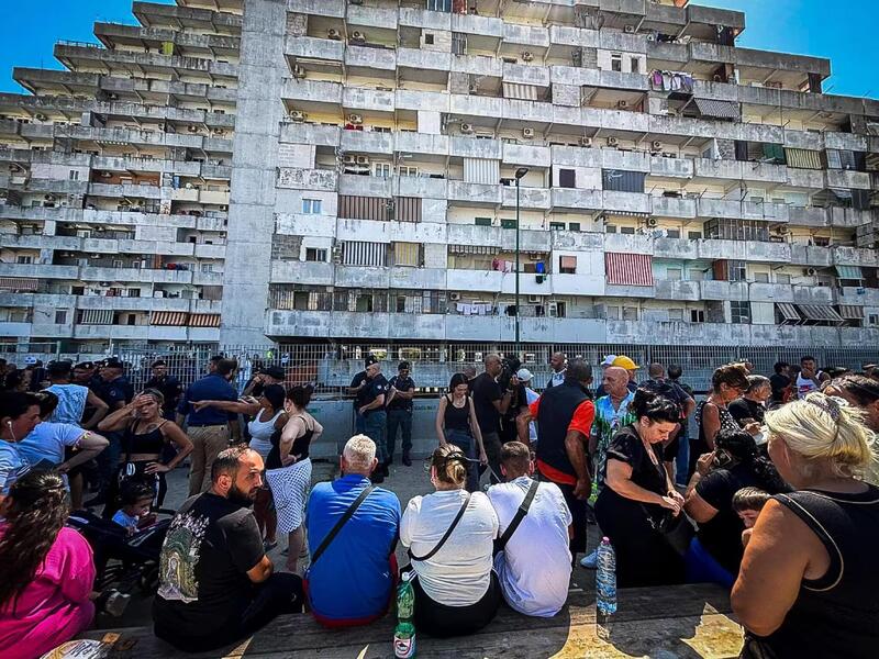 Tragedia Alle Vele Di Scampia Lo Scrittore Cerullo Conoscevo Roberto