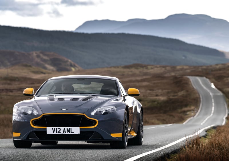 Aston Martin Vantage (2016-18) (17)