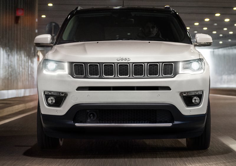 Jeep Compass (2017-->>) (9)