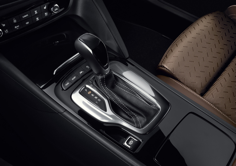 Opel Insignia Station Wagon (2017-22) (21)