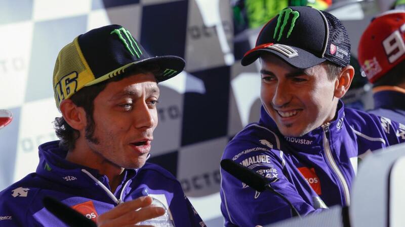 MotoGP 2015, Silverstone. Rossi: "Bisogna invertire la tendenza"
