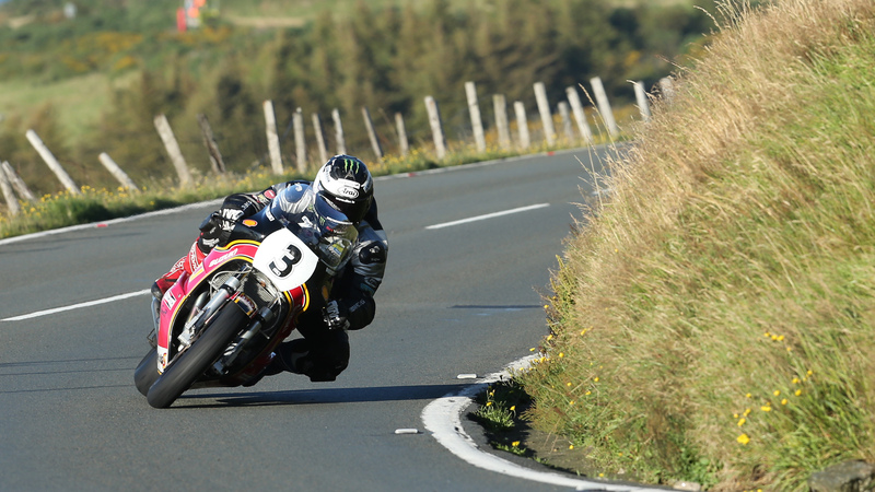 Classic TT: Dunlop primo nelle qualifiche