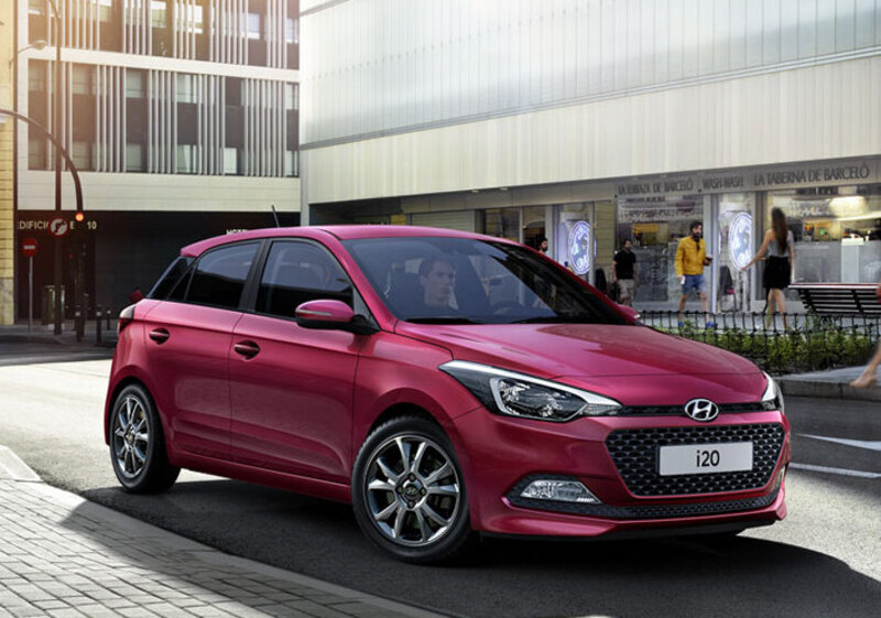 Hyundai i20 Blackline, grintosa e accessibile