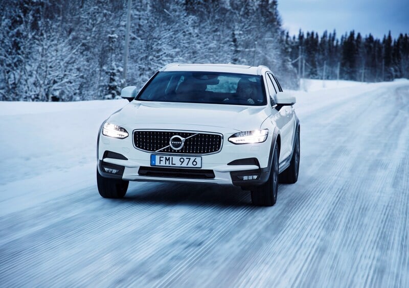 Volvo V90 Cross Country (2016-24) (19)