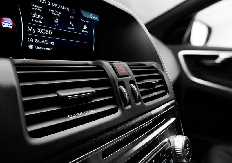 Volvo XC60 (2017-->>) (72)