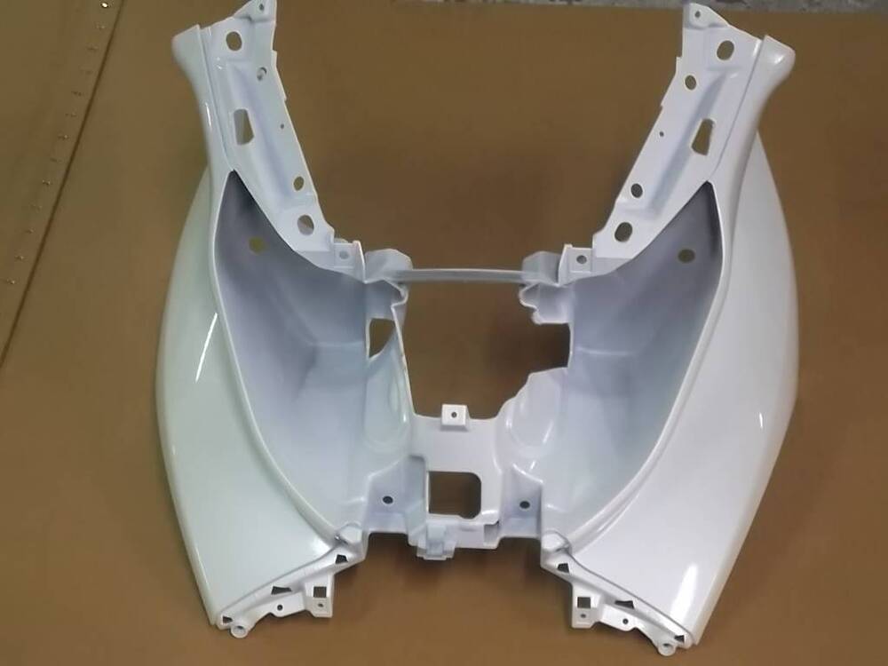 scudo anteriore Piaggio MP3 (2)