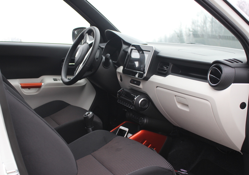 Suzuki Ignis (2016-->>) (12)