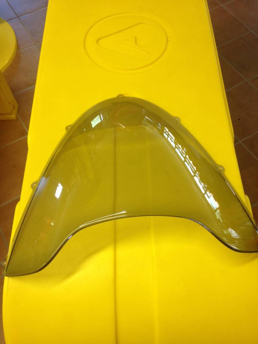 PARABREZZA ORIGINALE xr6e Peugeot