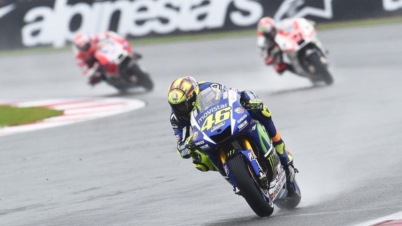 MotoGP 2015, Silverstone. Tripletta italiana: Rossi, Petrucci, Dovizioso