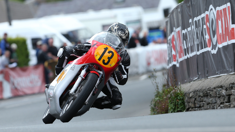 Classic TT: Dean Harrison si aggiudica la 500