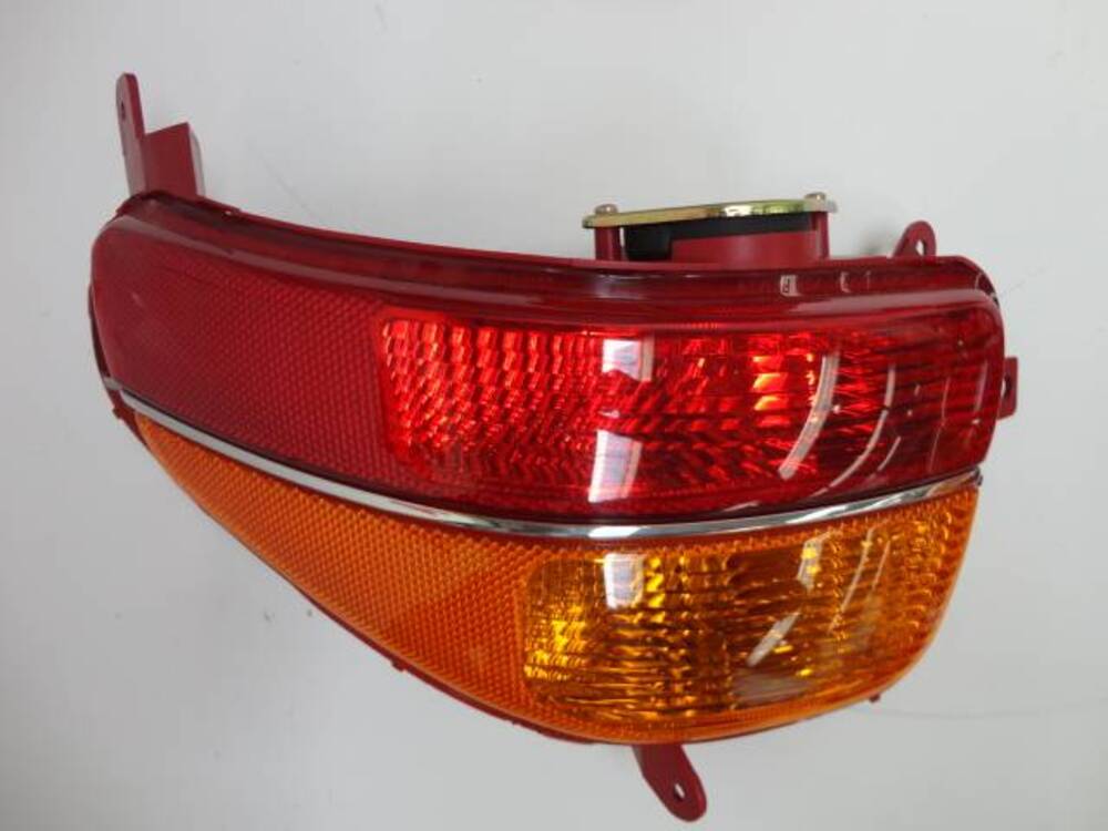 fari posteriore AN650 Suzuki (2)