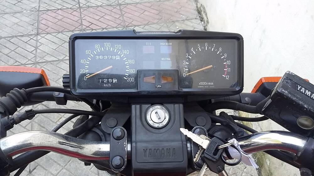 Yamaha Yamaha XS 400 MOTO D'EPOCA 1984 (5)