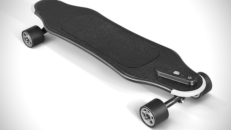 Longboard, arriva la versione elettrica con intelligenza artificiale