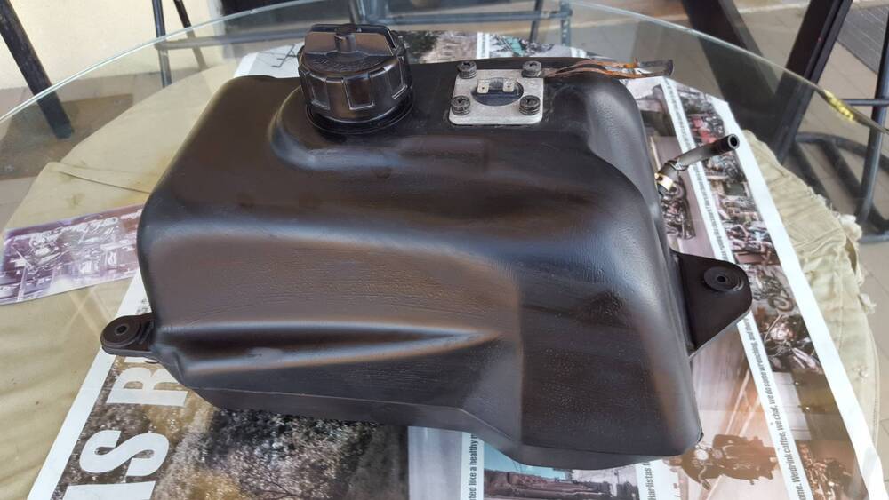 Burgman 150 Serbatoio Suzuki (2)