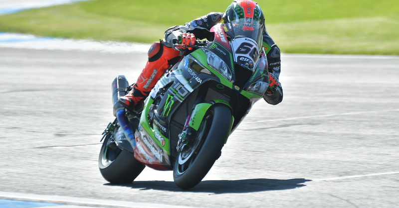 SBK. Sykes vince Gara-1 a Donington