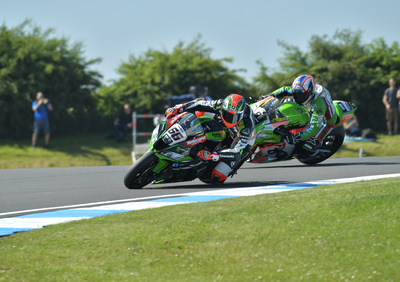 SBK. Sykes vince Gara-1 a Donington