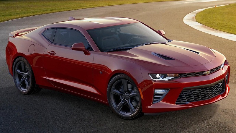 Nuova Chevrolet Camaro: eccola, pi&ugrave; cattiva (ed efficiente) che mai!