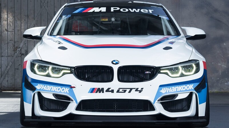 BMW M4 GT4, dalla strada alla pista [Video]