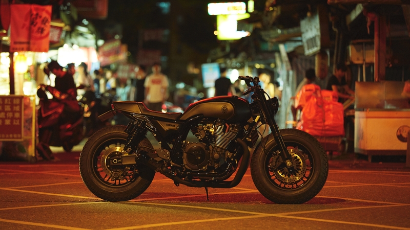 Yamaha XJR 1300 &ldquo;Guerilla Four&rdquo;