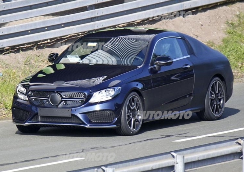 Mercedes Classe C Coup&eacute;: ultimi test per il muletto