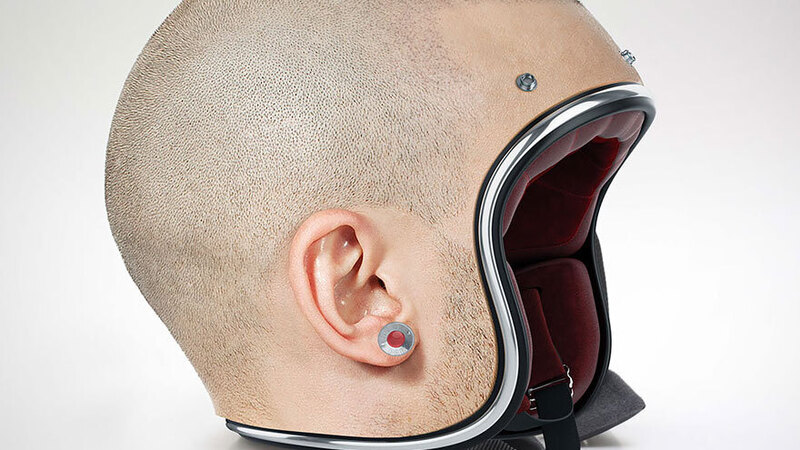 Jyo John Mullor, caschi in pelle (quasi) umana