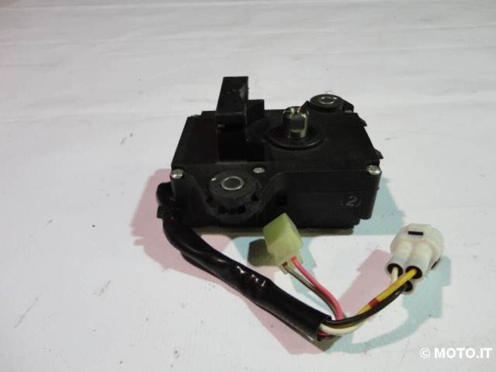 motorino valvola scarico Suzuki GSXR (3)