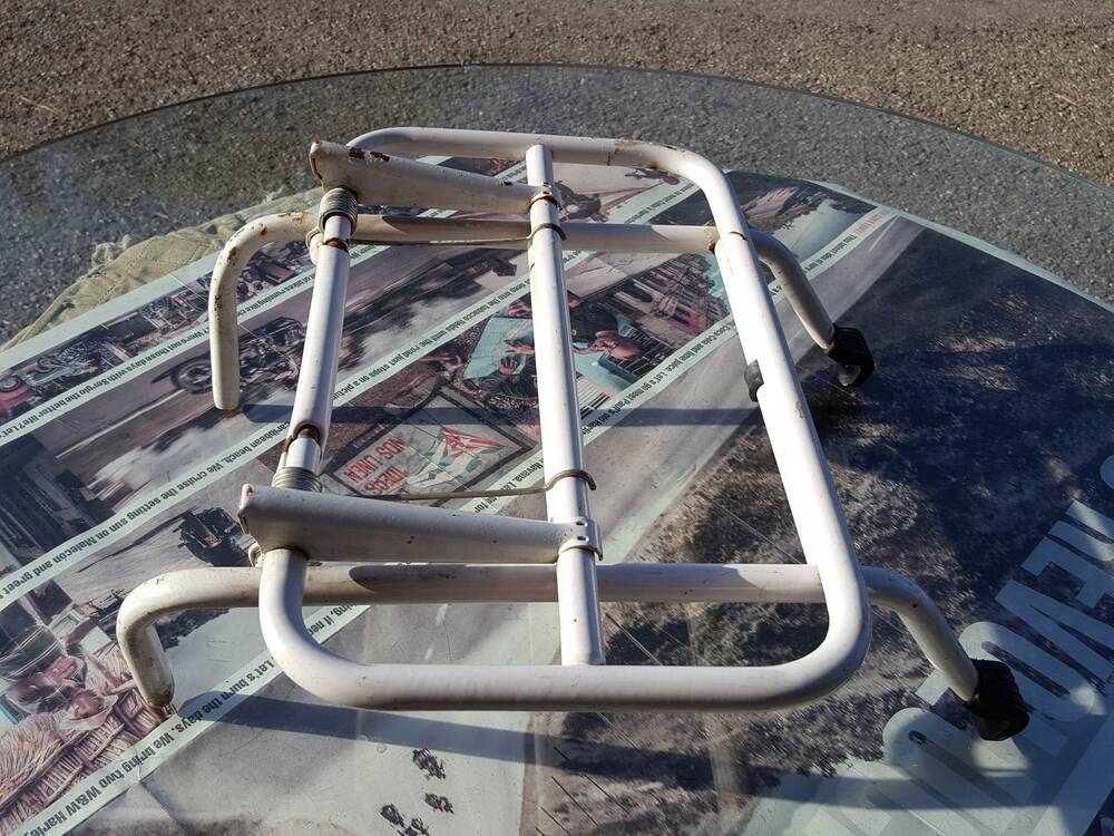 Portapacchi Vespa 50 (2)