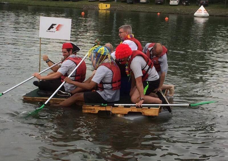 La McLaren ha vinto il GP del Canada. Di rafting per&ograve;...