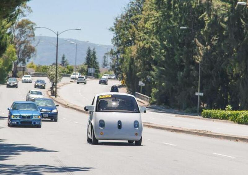 Guida autonoma: un italiano su due &egrave; scettico