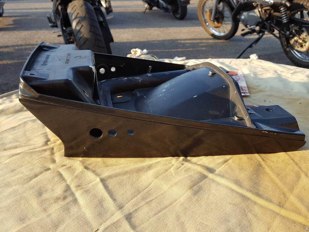 BMW K75 Plastica Fanale (4)