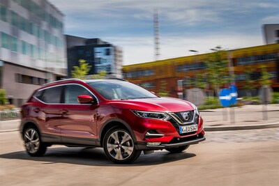 Nissan Qashqai 2017 restyling: nuova nel look e nelle dotazioni [Video Primo Test]