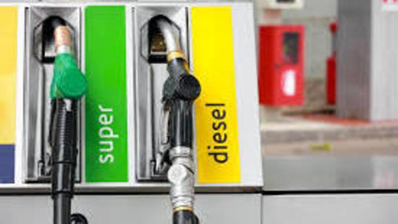 Benzina nel diesel e viceversa, cosa succede? 