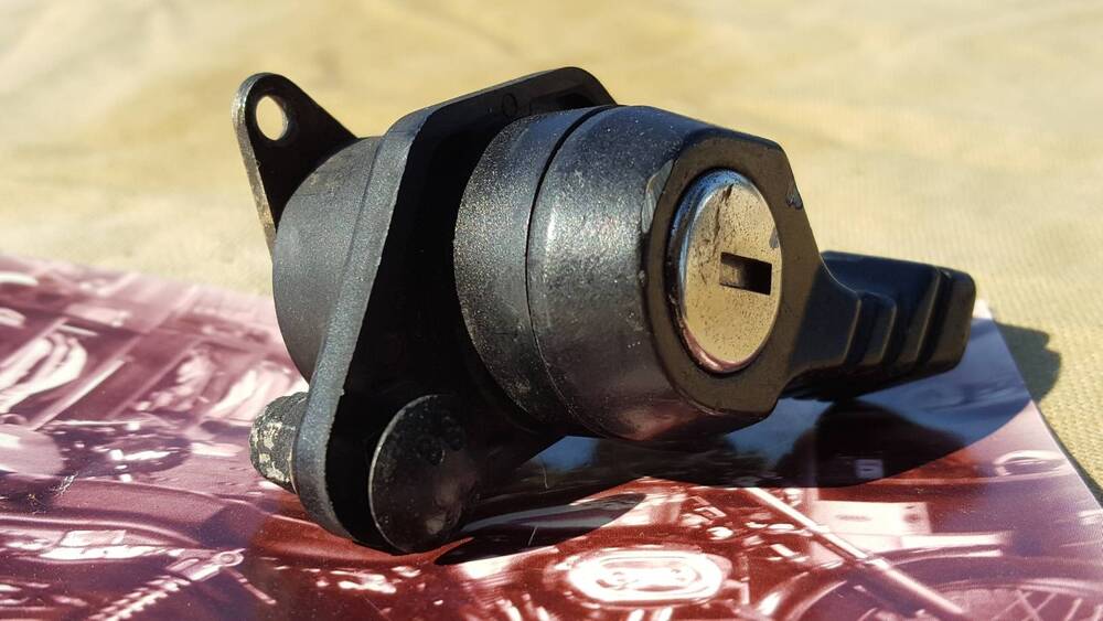 Serratura Sella K75 BMW (2)