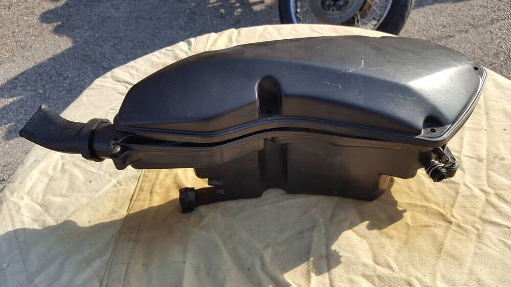 Burgman 150 Scatola Suzuki (3)