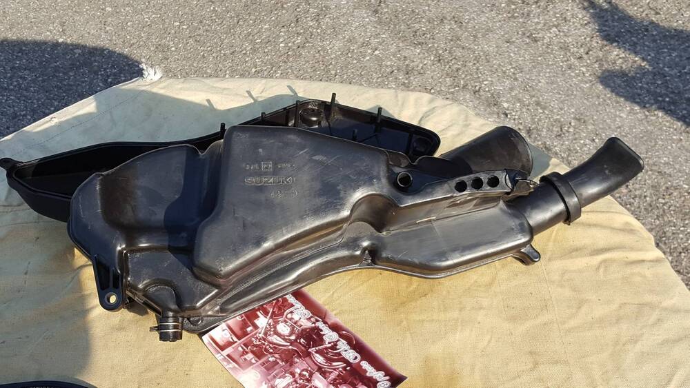 Burgman 150 Scatola Suzuki (5)