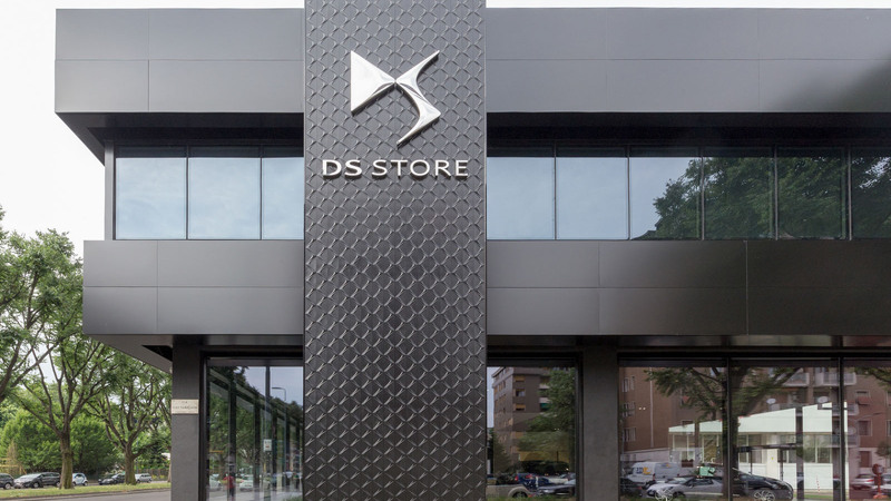 DS Store: a Milano il primo salone del marchio di lusso francese