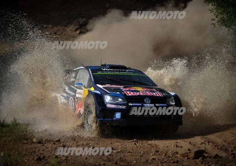 WRC Italia Sardegna. Ogier (VW) vittoria e autografo