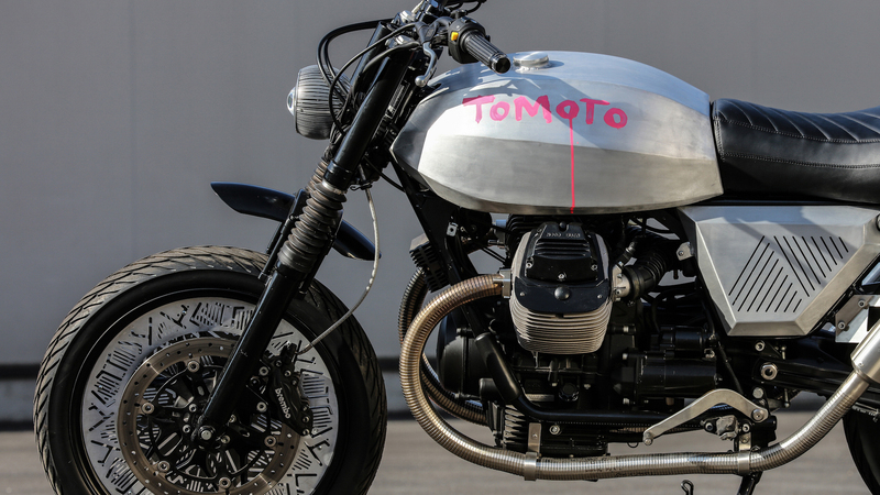 Tomoto, la Guzzi special di Tom Dixon e Stefano Venier