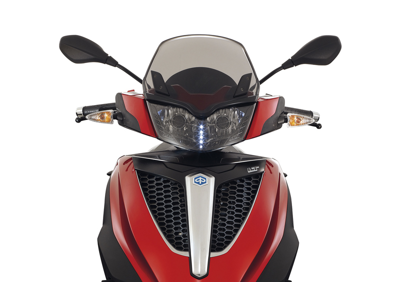 Piaggio MP3 Mp3 300 Yourban (2017 - 19) (2)