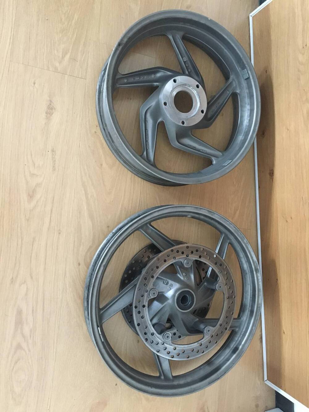 Cerchio Ant. e Post. Bmw R 1200 Gs K25 (2)