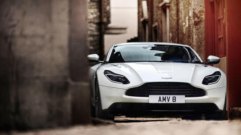 Aston Martin DB11, da oggi con V8 AMG