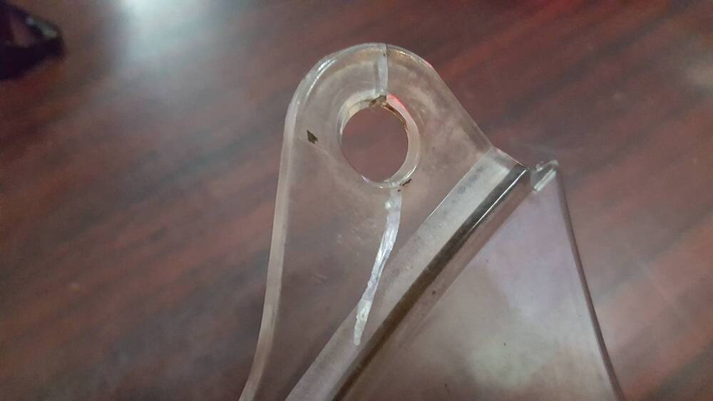 Parabrezza Originale Suzuki (4)