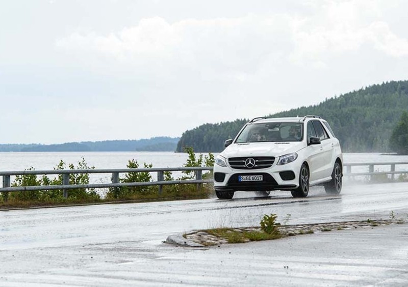 Mercedes Polar Sun, Day 2: dalla casa di Babbo Natale ai canyon di Alta con la GLE