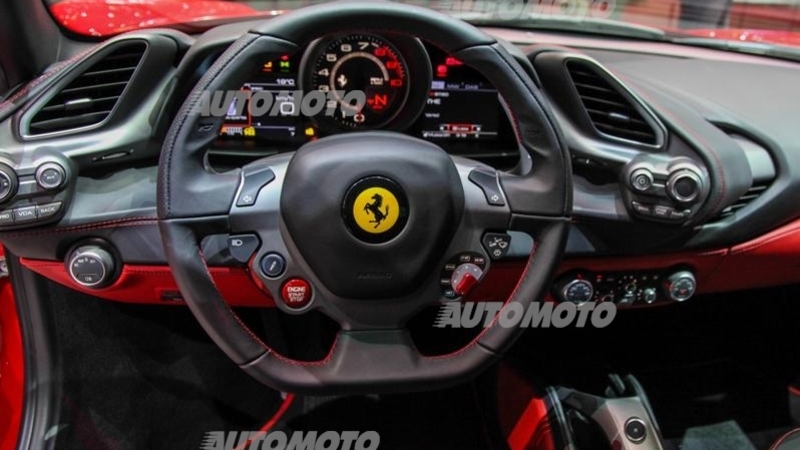 Ferrari, airbag montato male e negli USA scatta il richiamo