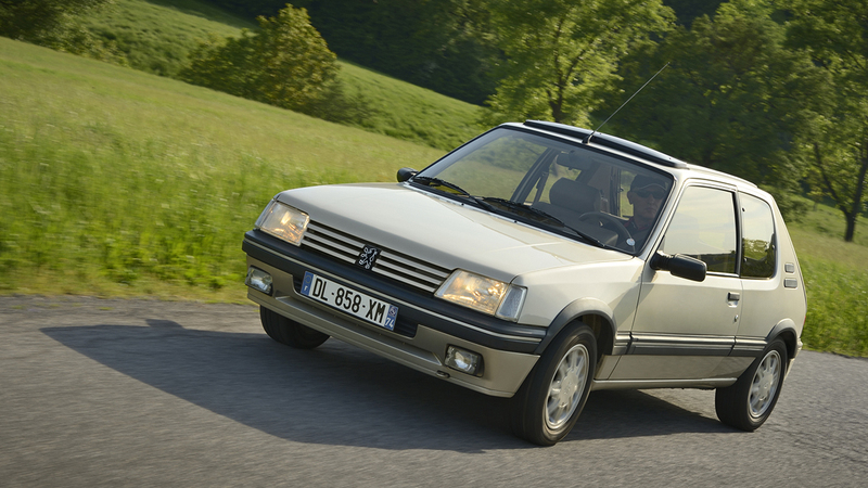 Peugeot 205 Gentry: il Leone torna a ruggire in Smoking