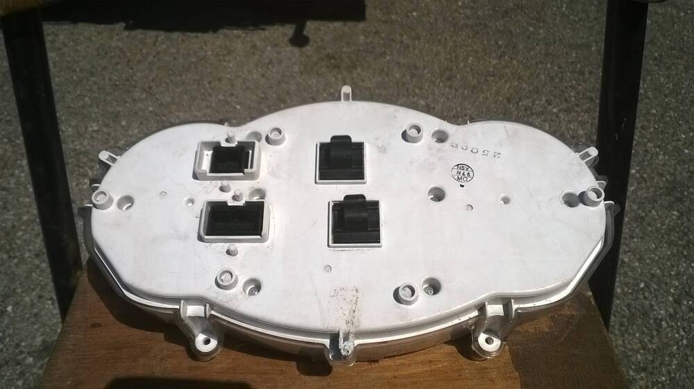 MP3 250 Strumentazione Piaggio (2)
