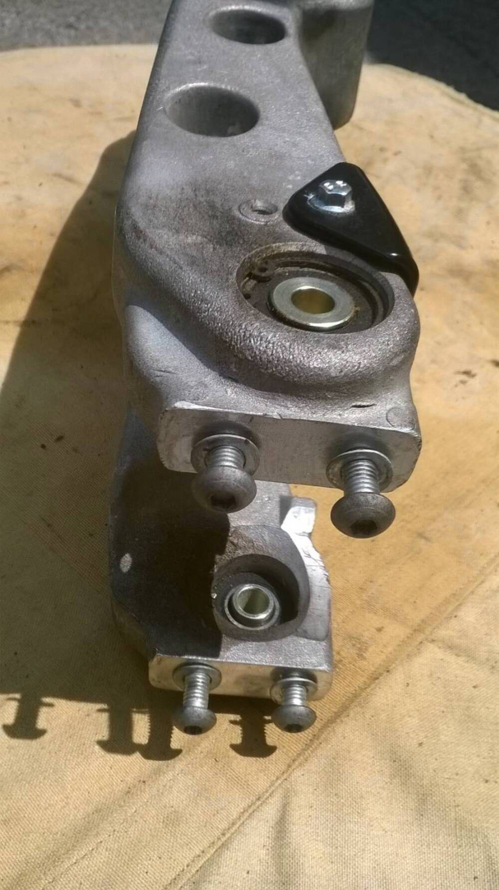 Piastra Sup Forcella MP3 Piaggio (3)