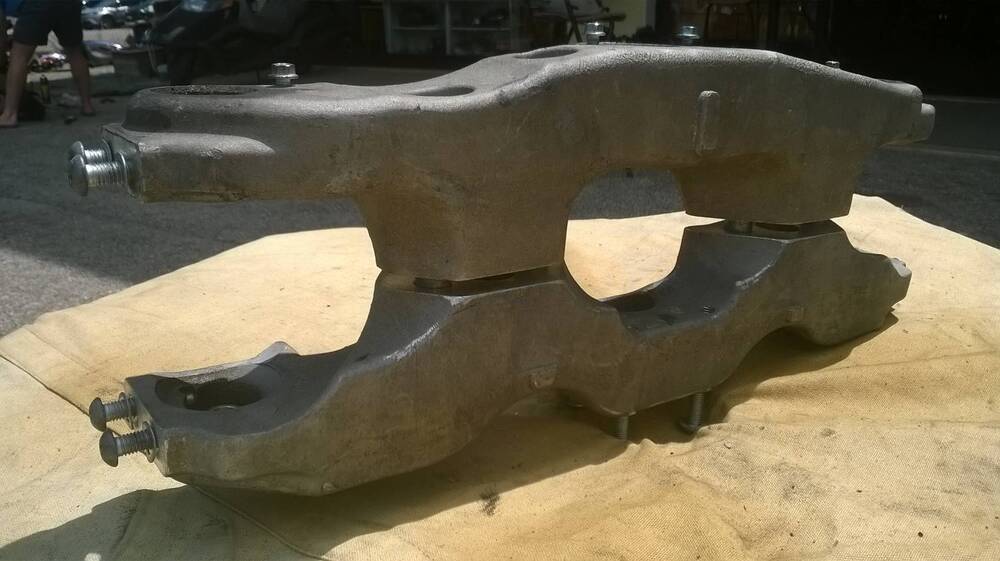 Piastra Inf Forcella MP3 Piaggio (12)