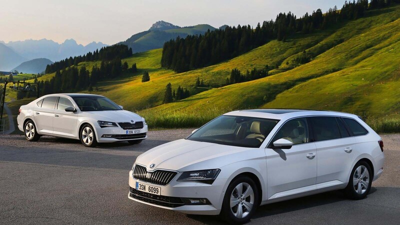 Skoda Superb GreenLine: fino a 1.780 km con un pieno